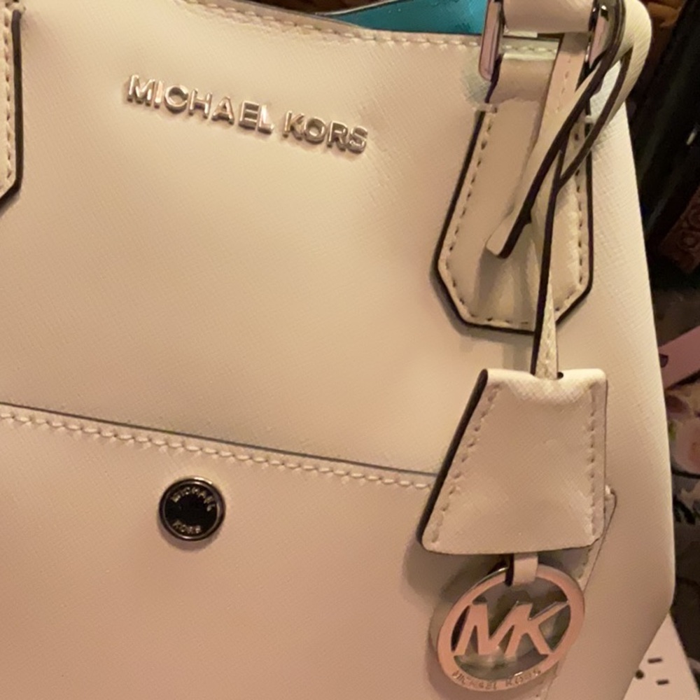 Micheal Kors White Bag